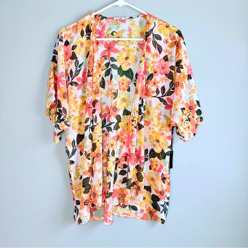 NWT! 3rd MALT Open Front Floral Kimono